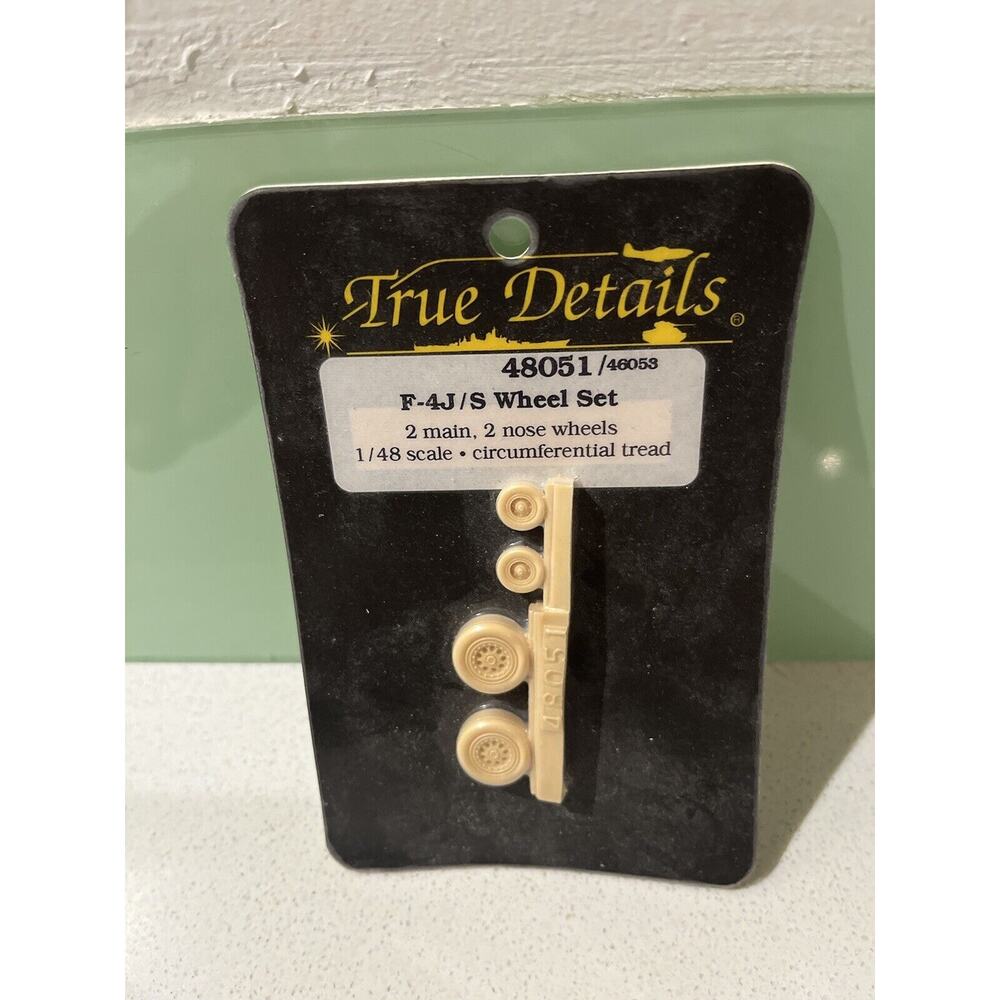 1/48 True Details 48087 F-4J Sabre Early Style Wheel Set 23A1